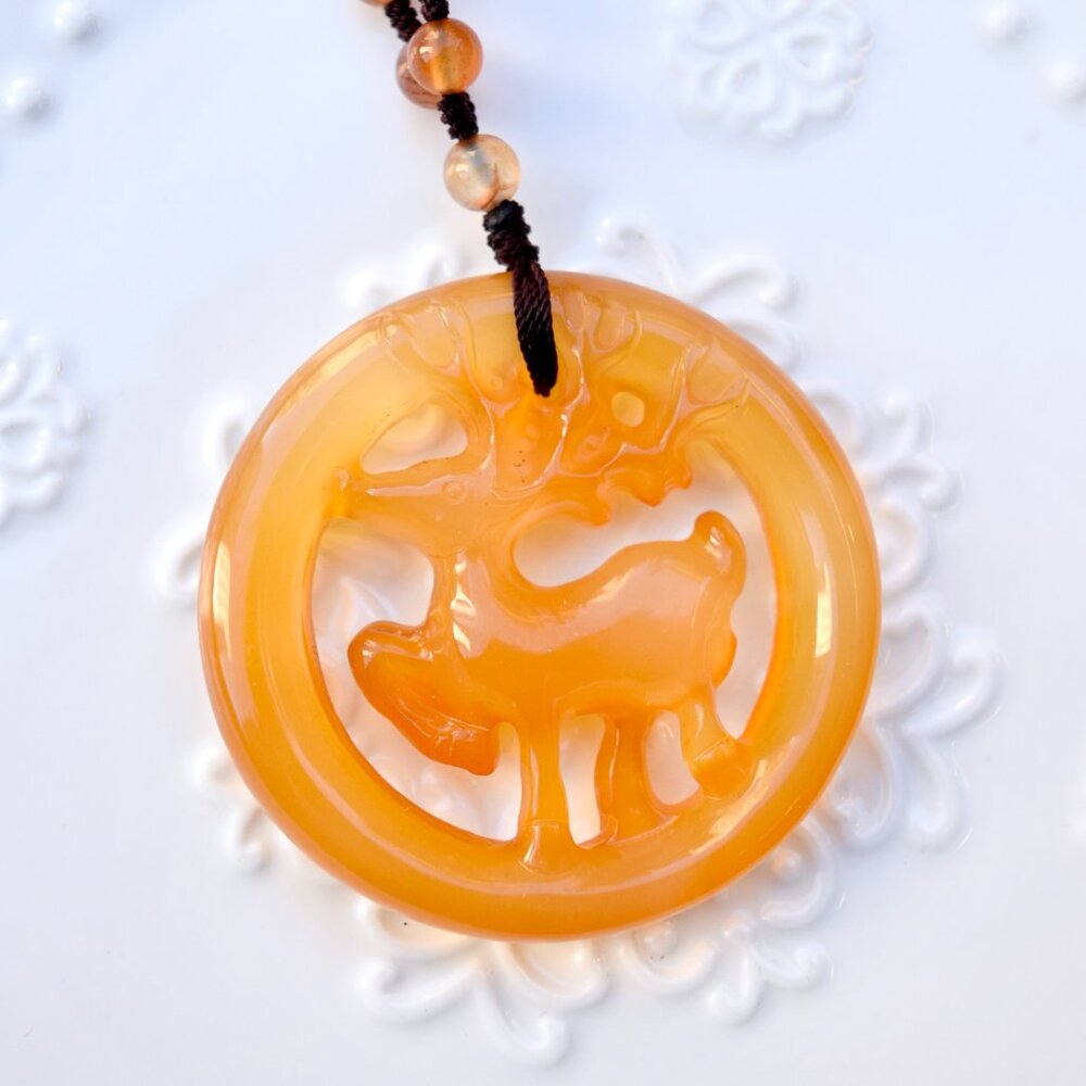 Agate Deer Pendant Necklace - Chinese Jade Stone Beaded Necklace - Picture 4 of 5